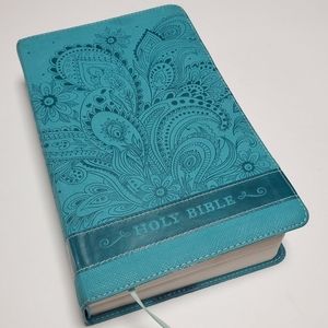 Holy Bible A Bible For Teenage